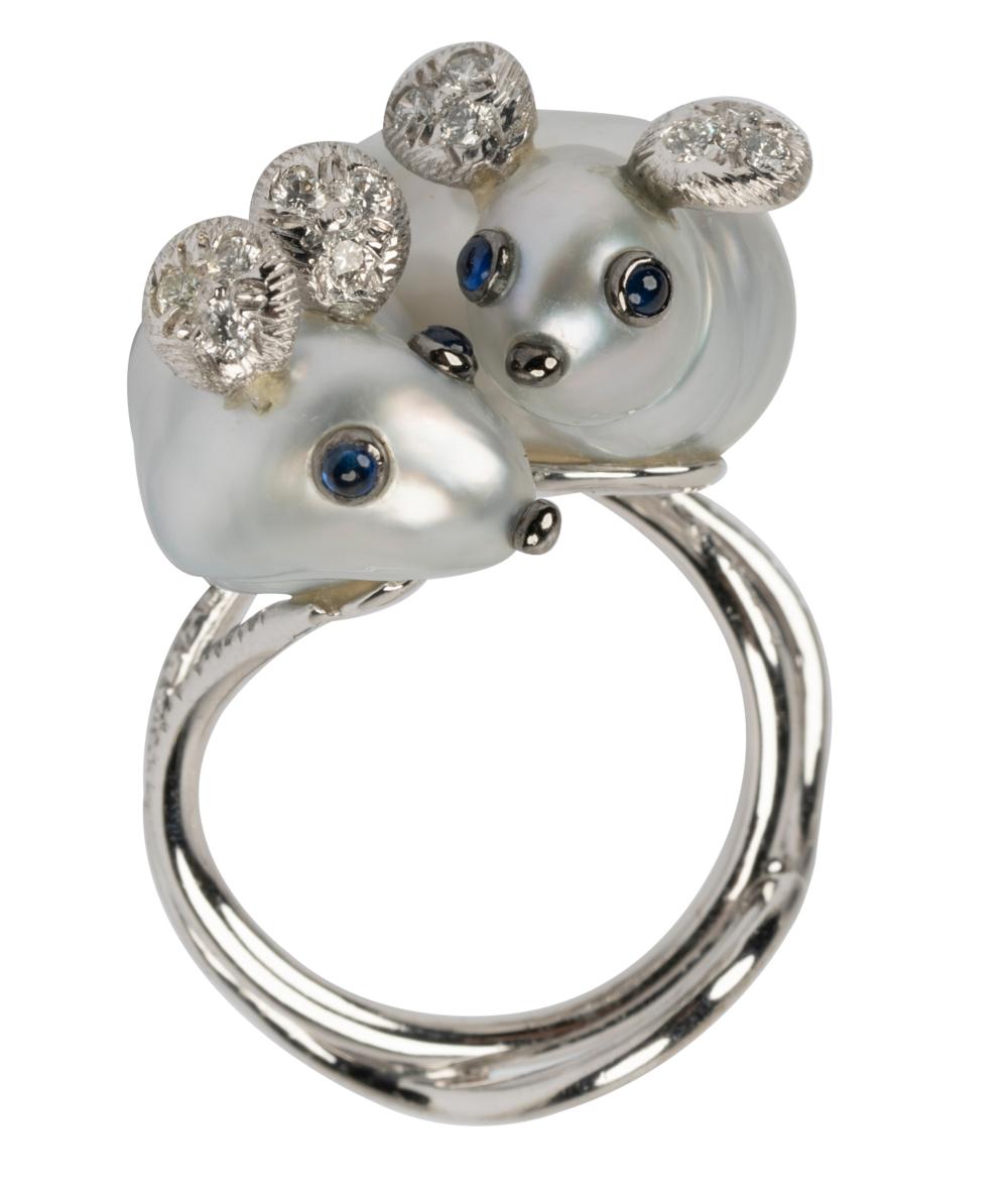 Appraisal: KARAT WHITE GOLD DIAMOND SAPPHIRE CULTURED PEARL 'MOUSE' RINGcontaining two