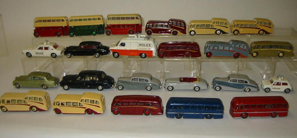 Appraisal: Fourteen Dinky bus models and nine other vehicles P-G