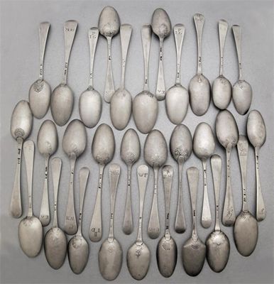 Appraisal: Thirty assorted George II III shell back teaspoons various makers