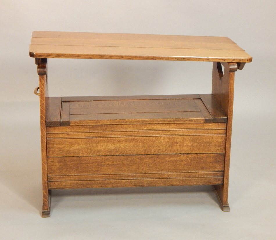 Appraisal: An early thC oak monks' bench with a planked top