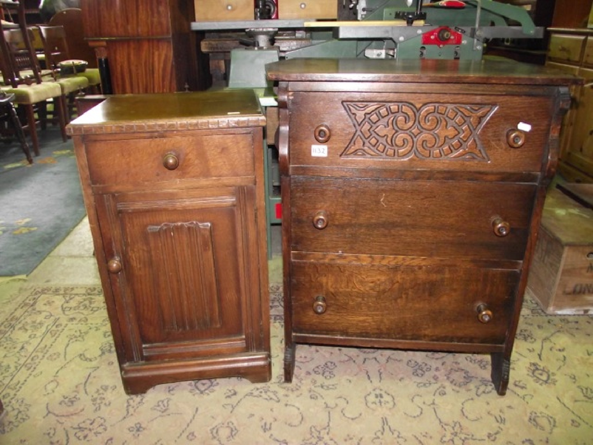 Appraisal: A small reproduction oak bedroom chest of three long drawers