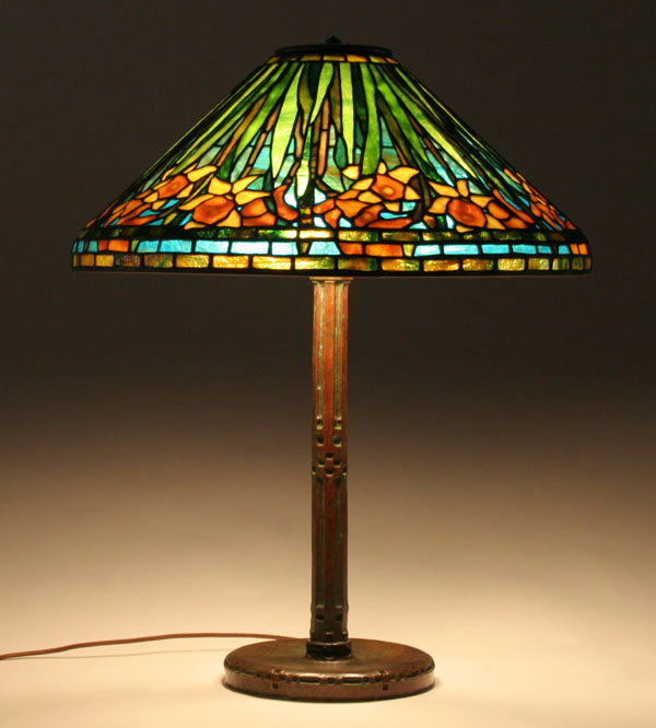 Appraisal: Leaded glass and bronze table lamp in a daffodil pattern