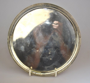 Appraisal: A th century letter salver with reeded rim on three