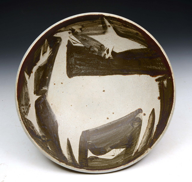 Appraisal: Ann Wynn-Reeves b A 'Llama and Bird' bowl circa stoneware