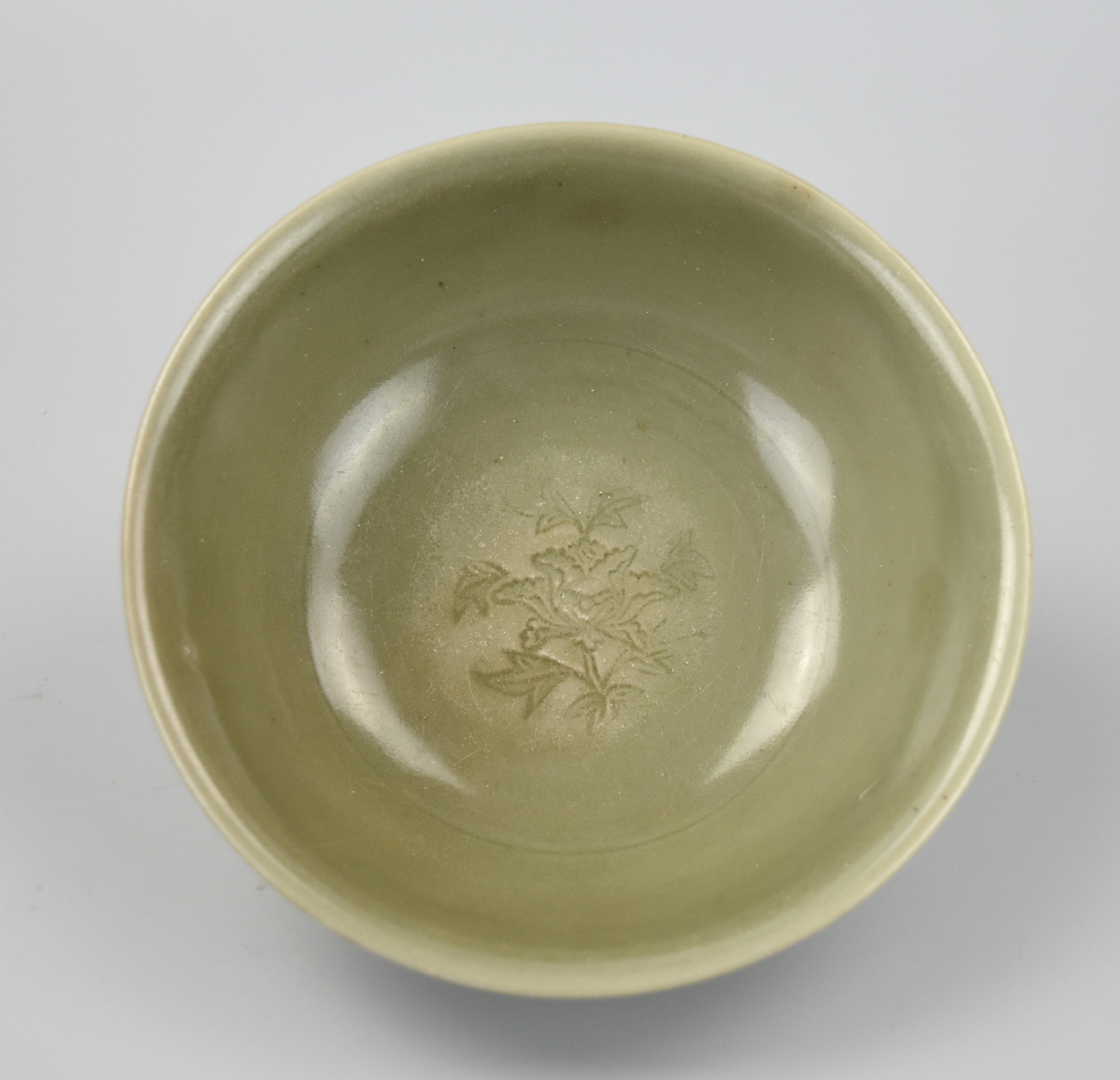 Appraisal: CHINESE LONGQUAN CELADON FLORAL BOWL MING D Chinese Ming dynasty