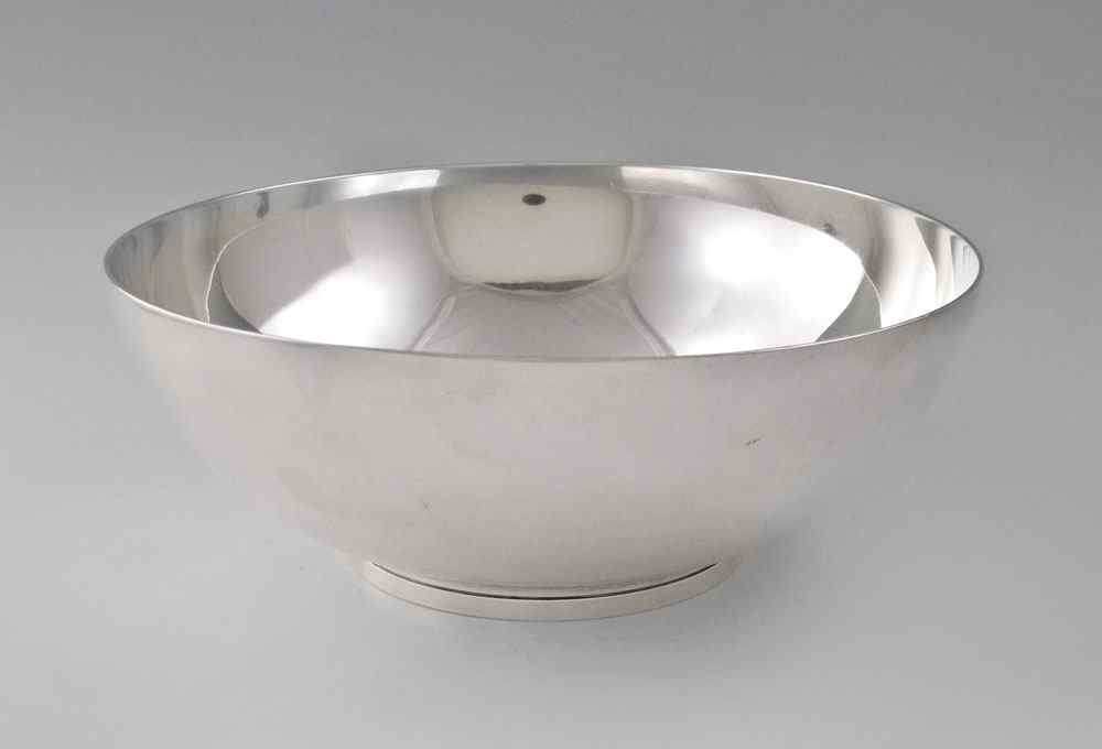 Appraisal: TIFFANY CO STERLING CENTER BOWL Marked Tiffany Co Maker Sterling