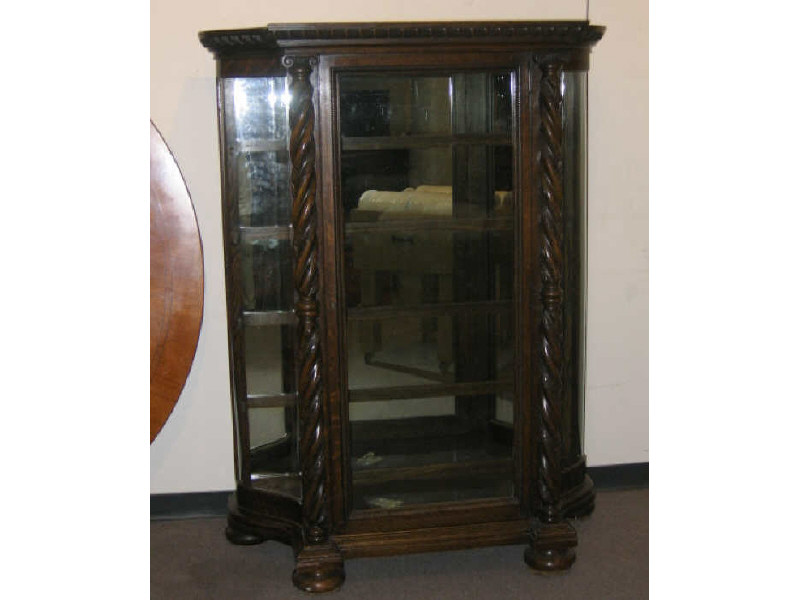 Appraisal: FINE AMERICAN OAK DISPLAY CABINET Flat top over the egg