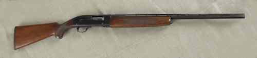 Appraisal: Winchester Model semi-automatic shotgun gauge serial A barrel with ventilated