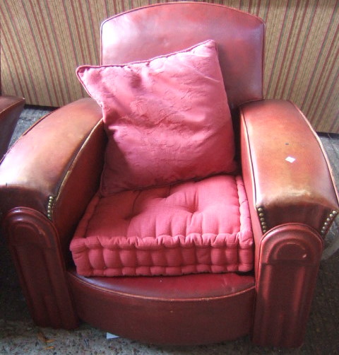 Appraisal: An early th century faux red leather upholstered three piece