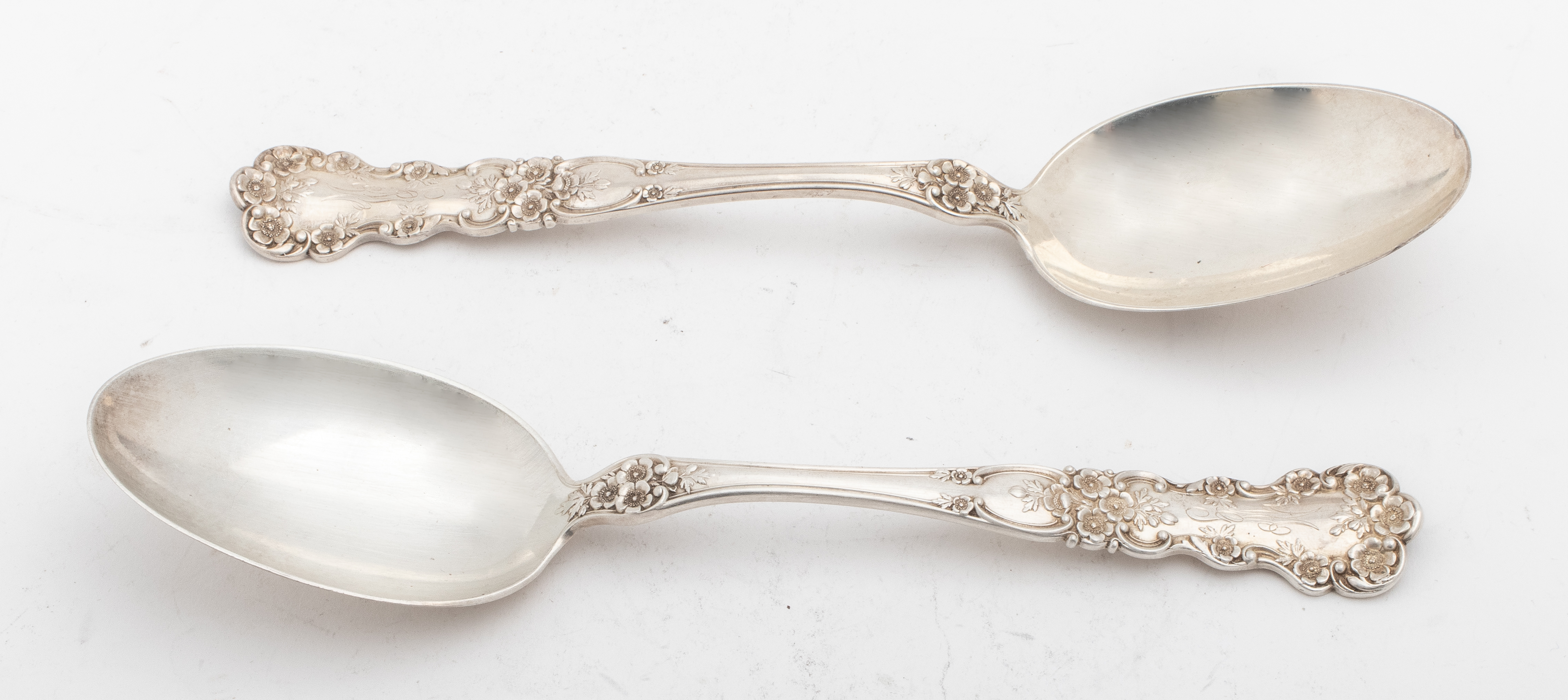 Appraisal: GORHAM STERLING BUTTERCUP SERVING SPOONS Two Gorham sterling serving spoons