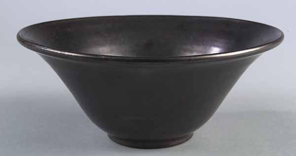 Appraisal: A Shearwater Pottery Bowl thrown by Peter Anderson c s