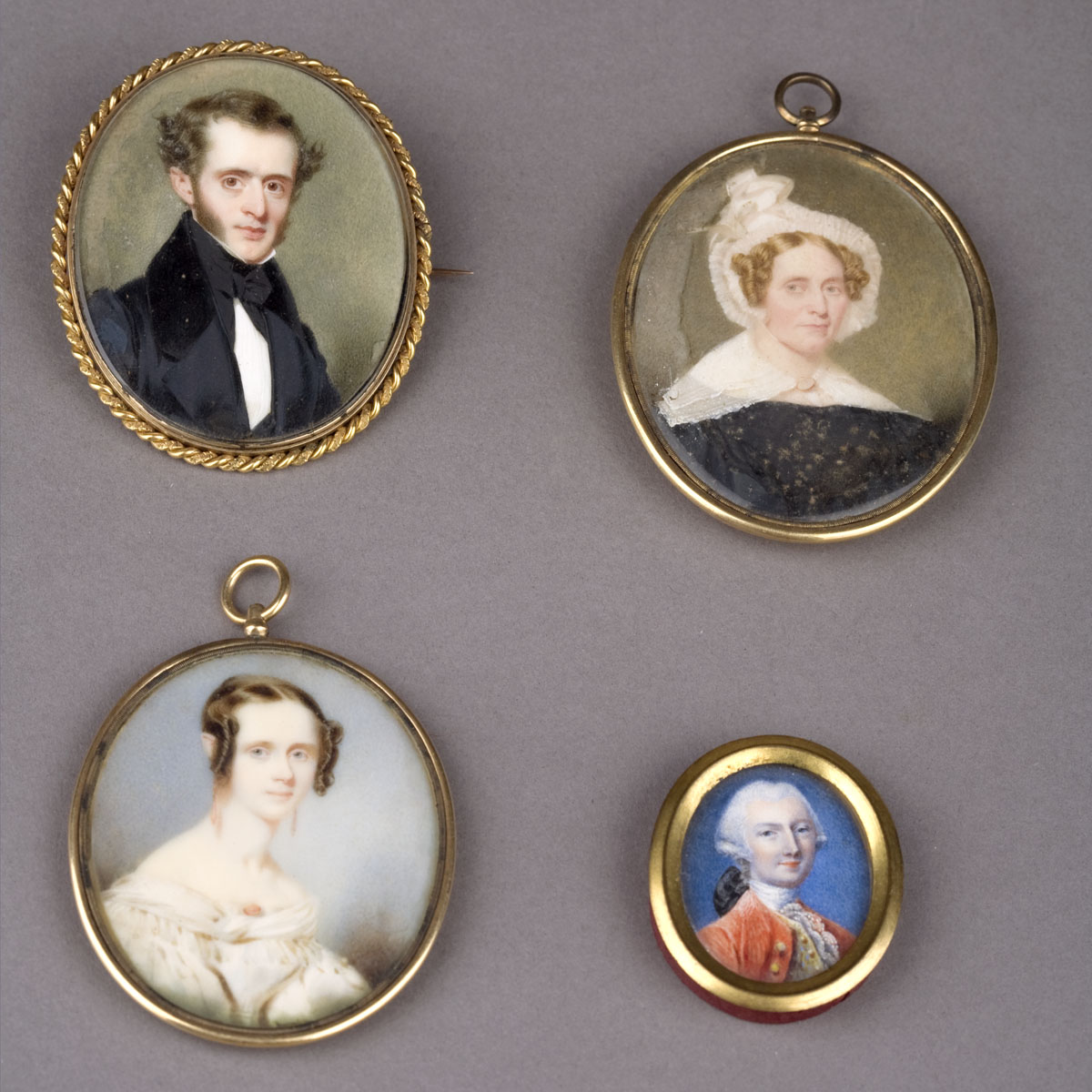 Appraisal: FRENCH MINIATURE OVAL PORTRAIT ON IVORY OF A GENTLEMAN IN