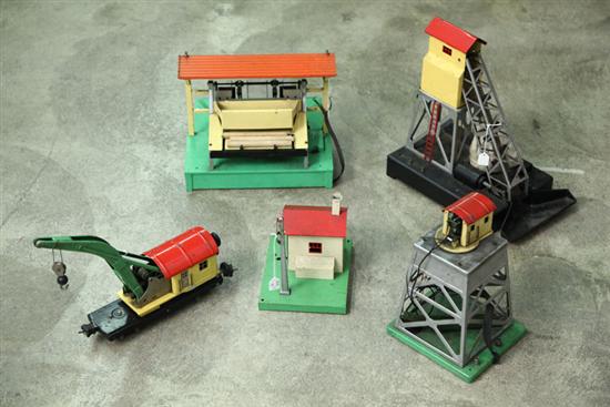 Appraisal: LIONEL TRAIN SET ACCESSORIES The lot includes a crane a