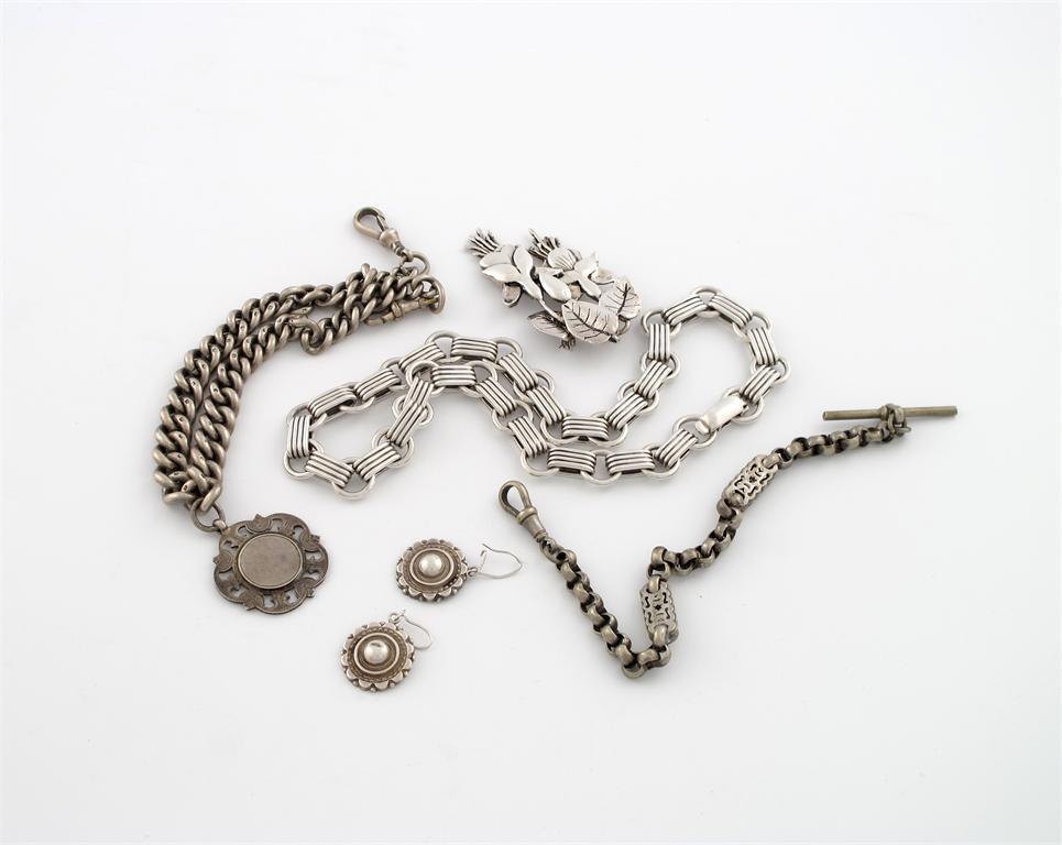 Appraisal: A mixed lot of silver jewellery