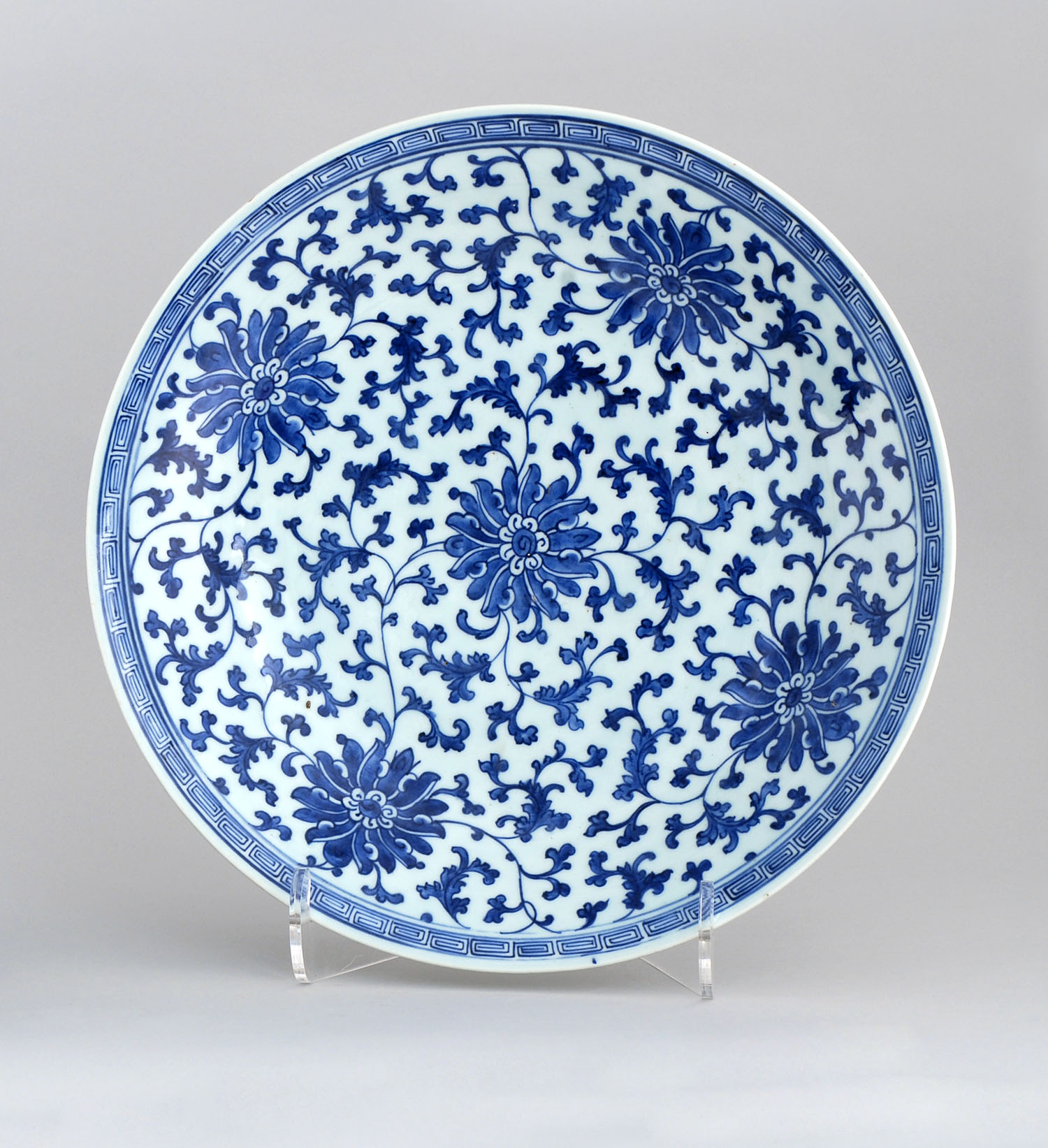 Appraisal: BLUE AND WHITE PORCELAIN SALVER Early th CenturyDecorated with passionflowers