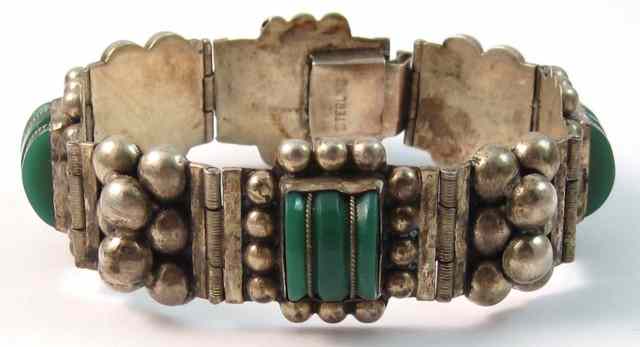 Appraisal: SOUTHWEST HAND MADE NATIVE AMERICAN STERLING SILVER BRACELET attributed to