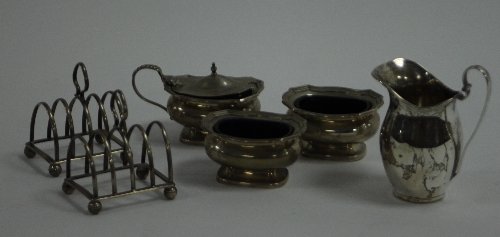 Appraisal: A silver three piece condiment set Goldsmiths Silversmiths Co Ltd