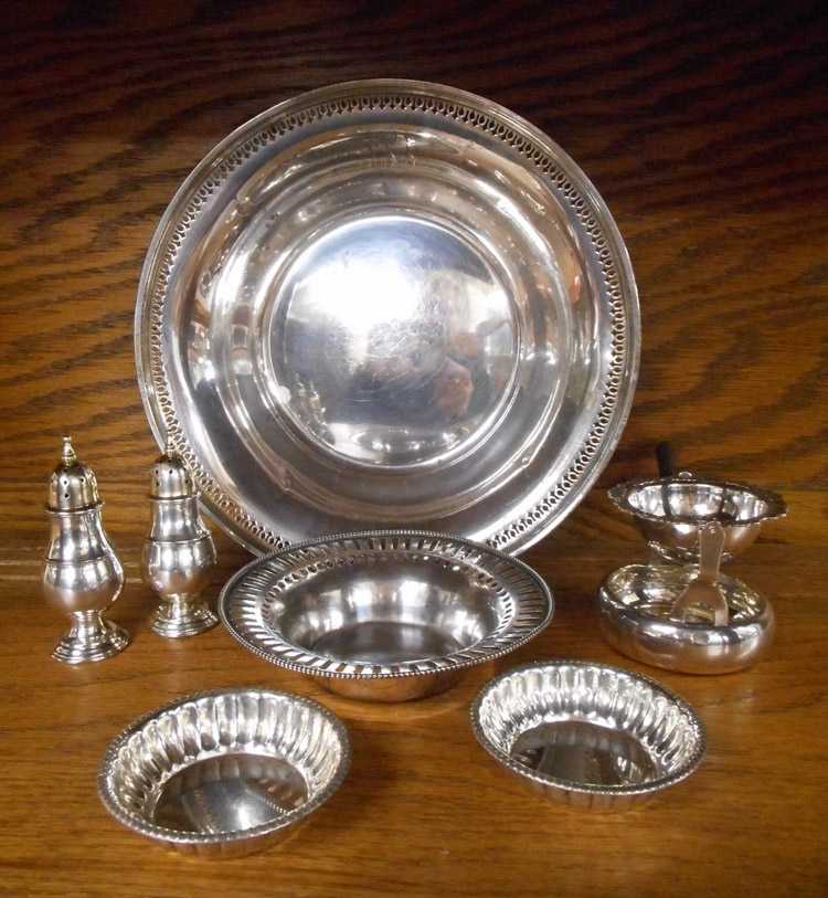 Appraisal: SEVEN ASSORTED STERLING SILVER HOLLOWWARE round bowl D candy dish