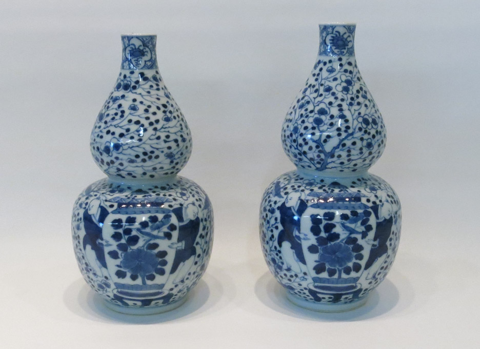 Appraisal: PAIR OF CHINESE PORCELAIN DOUBLE GOURD VASES in a blue