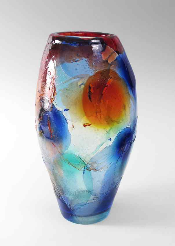 Appraisal: MONUMENTAL GIULIANO TOSI MURANO GLASS VASE '' tall display of