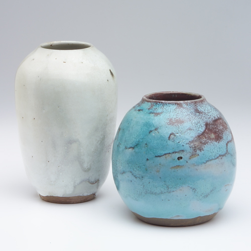 Appraisal: JUGTOWN Two bulbous vases one in Chinese Blue mottled glaze