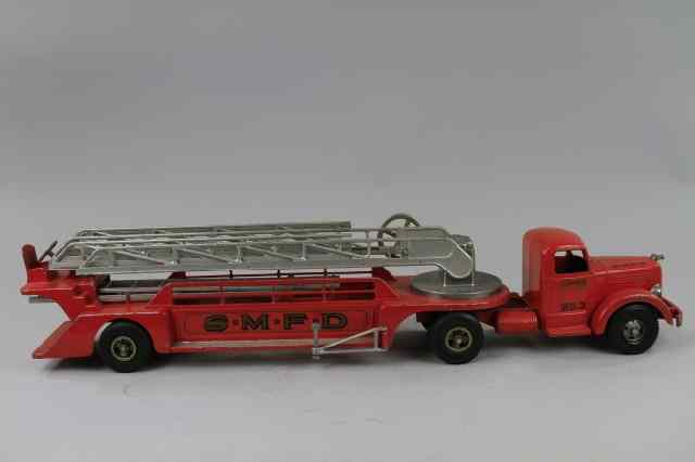 Appraisal: L-MACK LADDER TRUCK Smith Miller red tractor and trailer containing