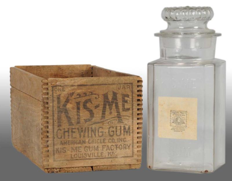 Appraisal: Kis-Me Gum Jar with Wooden Crate Description Original chewing gum