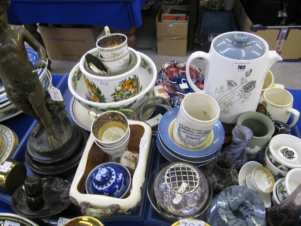 Appraisal: Lot comprising two trays of assorted ceramics and glassware to