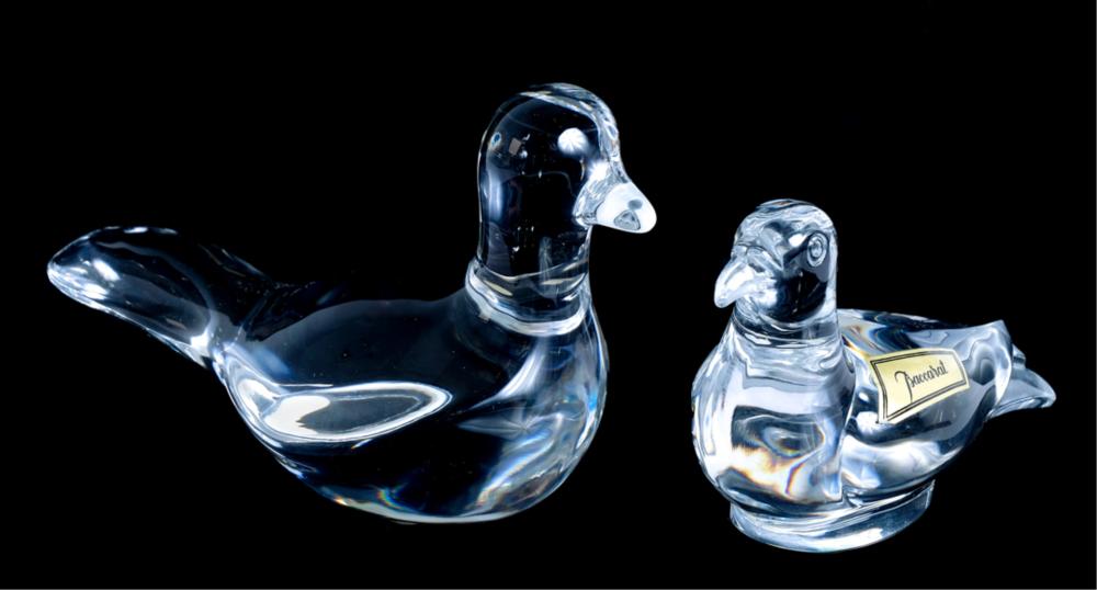 Appraisal: TWO BACCARAT CRYSTAL NESTING BIRD FIGURINESTwo Baccarat Crystal nesting bird