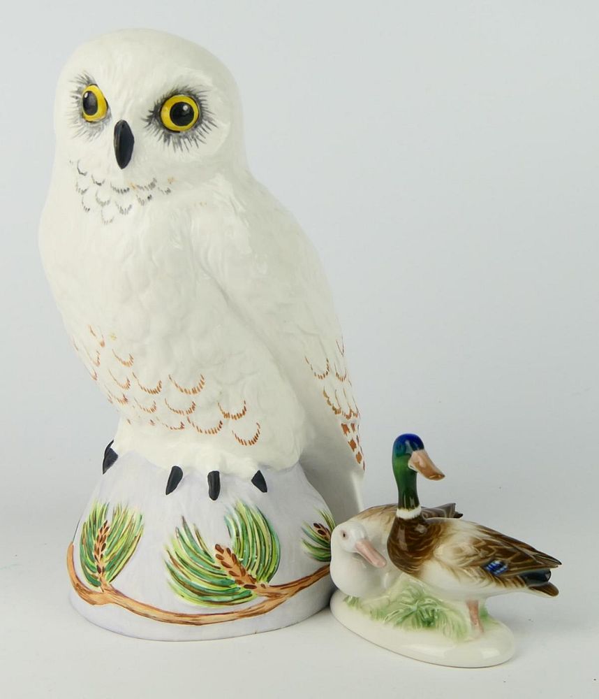 Appraisal: CONTINENTAL DESIGNER SIGNED PORCELAIN BIRDS A lot of Continental porcelain