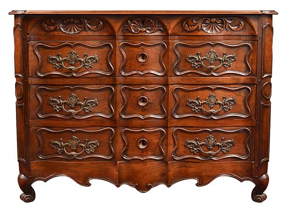 Appraisal: A LOUIS XV WALNUT COMMODE rectangular with three serpentine fronted