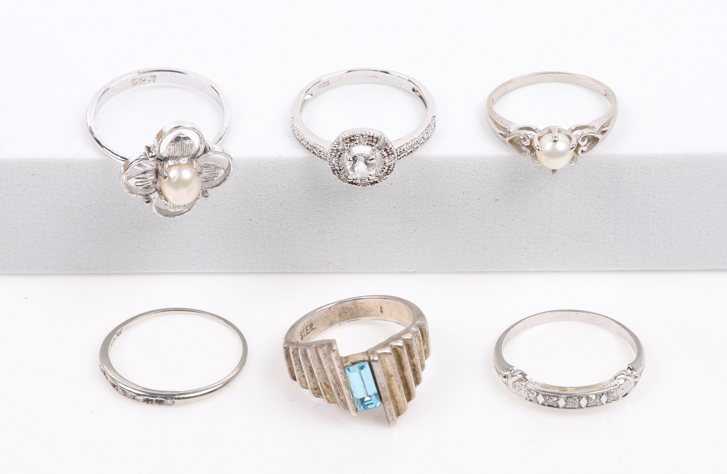 Appraisal: Sterling and K rings to include K white gold rings