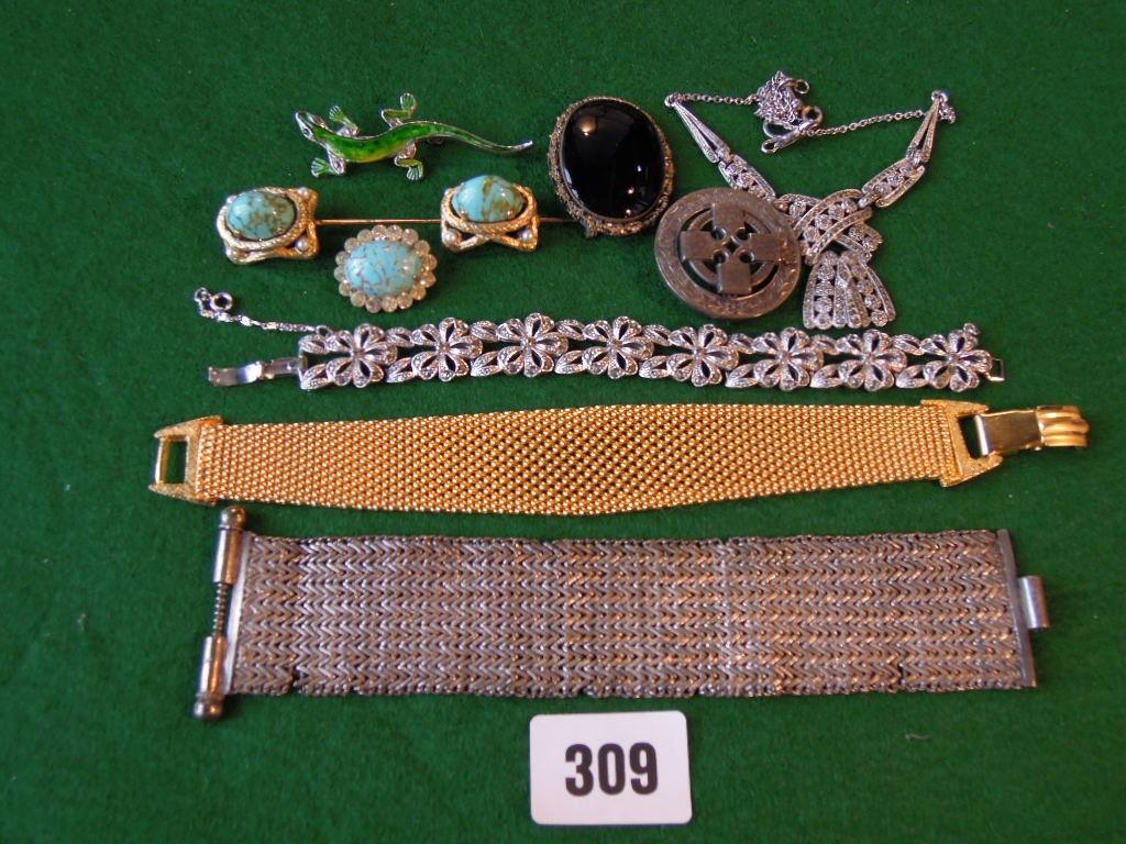 Appraisal: A mixed quantity of jewellery including four bracelets eight various