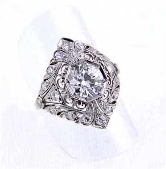 Appraisal: Art Deco diamond and platinum filigree ring circa open filigree