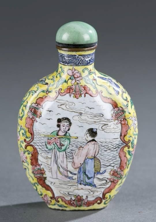 Appraisal: Chinese enamel on copper snuff bottle An enamel on copper