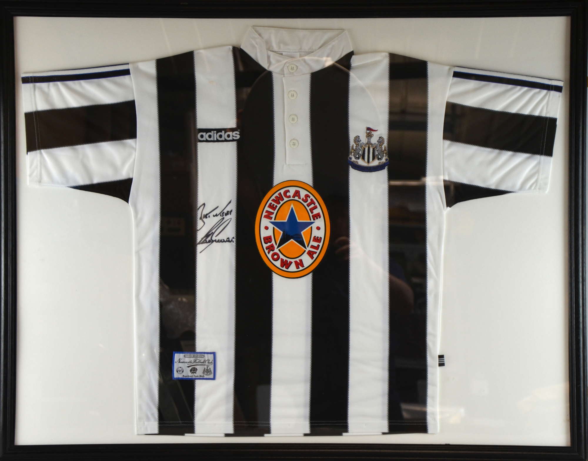 Appraisal: Alan Shearer signed Newcastle Football shirt 'Best Wishes Alan Shearer'