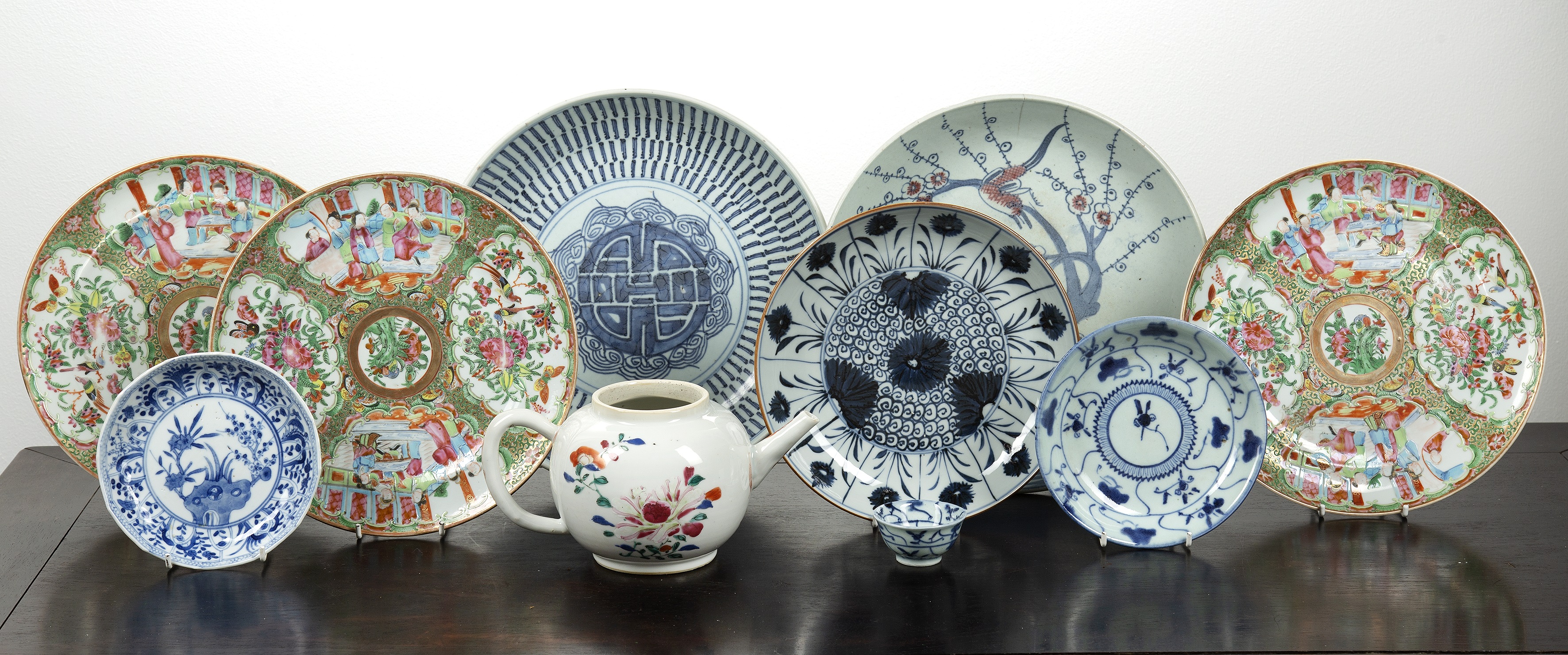 Appraisal: Group of ceramicsChinese comprising of a large blue and white