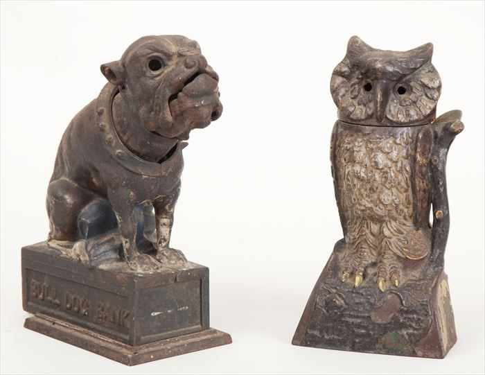 Appraisal: TWO AMERICAN CAST-IRON BANKS The first of a bull dog