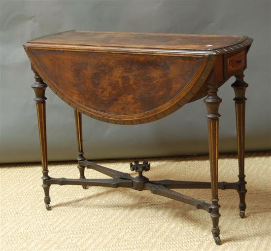 Appraisal: DROP LEAF TABLE th Quarter th C American Victorian Walnut