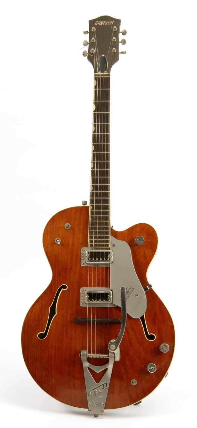 Appraisal: GRETSCH CHET ATKINS TENNESSEAN MODEL ELECTRIC GUITARDark stained natural top