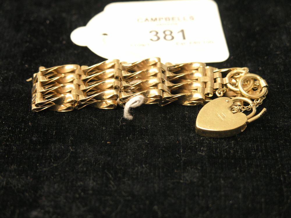 Appraisal: A ct gold gate bracelet with padlock clasp g -