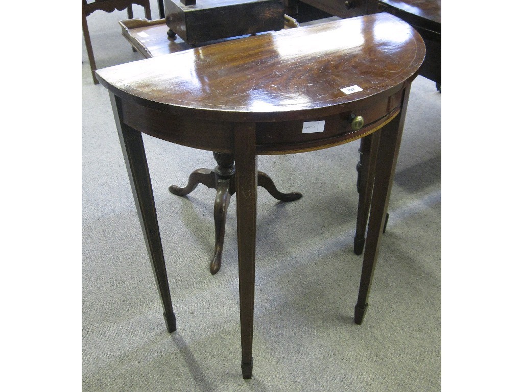 Appraisal: Edwardian mahogany bow fronted side table