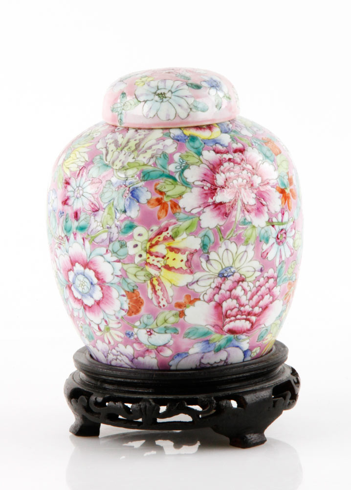 Appraisal: - Chinese Covered Jar Chinese covered jar with chrysanthemum decoration