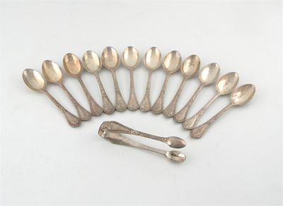 Appraisal: A Victorian set of twelve silver Grecian pattern teaspoons and