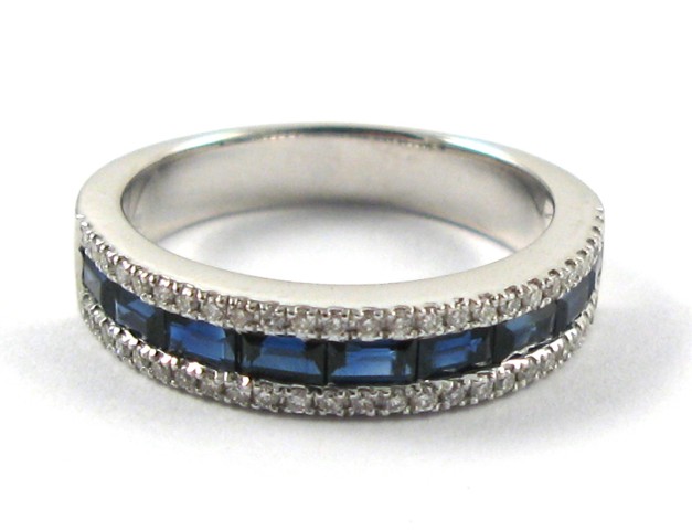 Appraisal: SAPPHIRE DIAMOND AND WHITE GOLD RING k gold set with