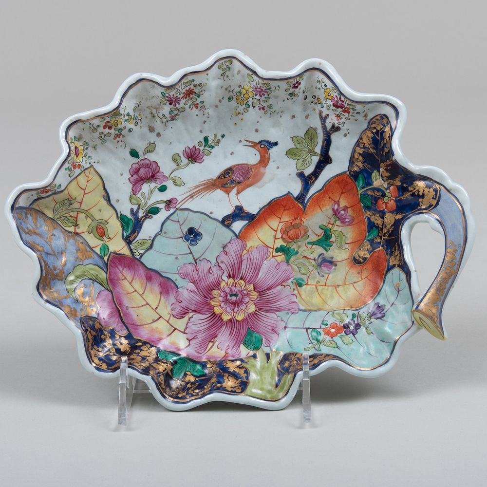 Appraisal: Chinese Export Porcelain Style Dish in the 'Tobacco Leaf' Pattern