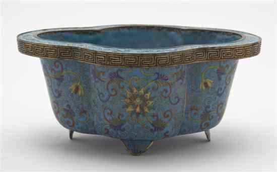 Appraisal: A Chinese Cloisonne Planter of quatrefoil form having a key