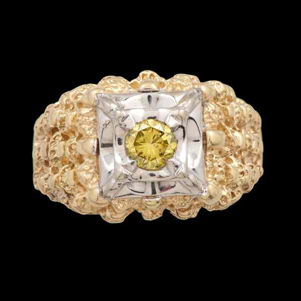 Appraisal: k Diamond Gentleman's Ring k yellow gold diamond gentleman's ring