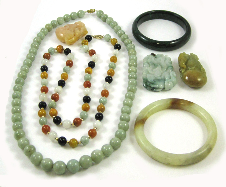 Appraisal: SEVEN ARTICLES OF HARDSTONE JEWELRY including a - inch necklace