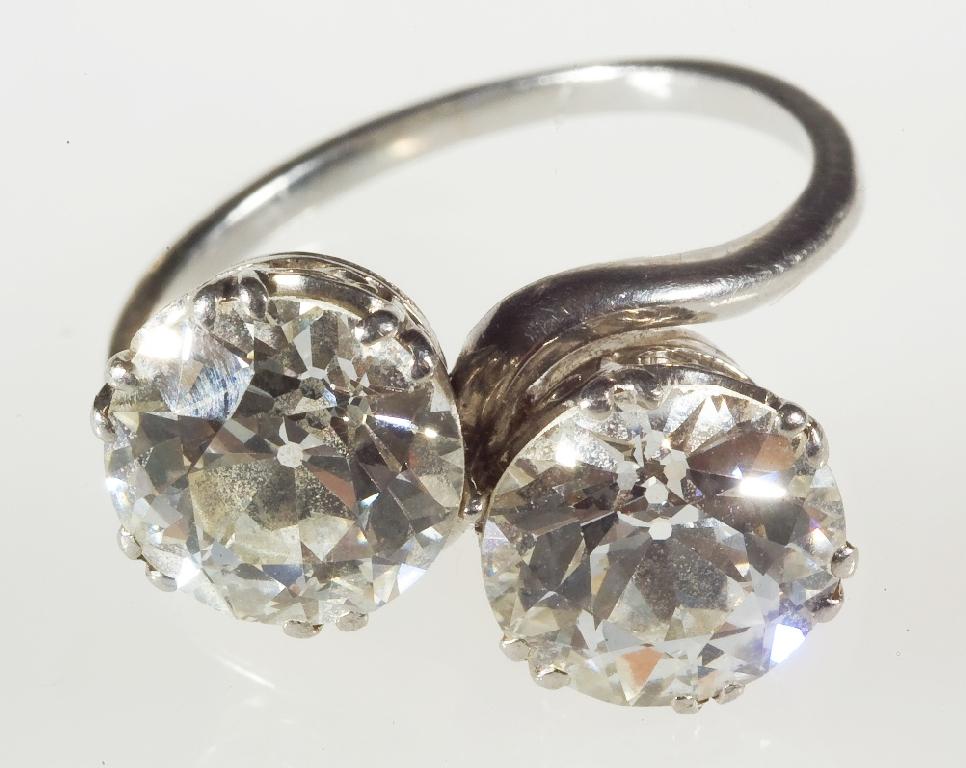 Appraisal: TWO-STONE DIAMOND RING the two old brilliant-cut diamonds five double